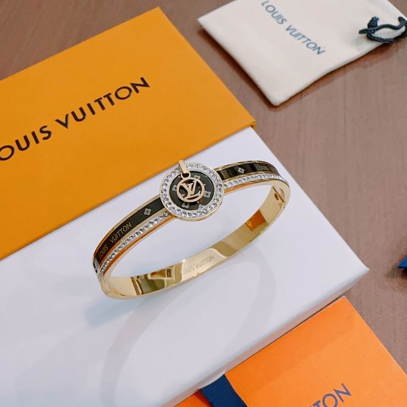 LV Bracelet 11yxx10
